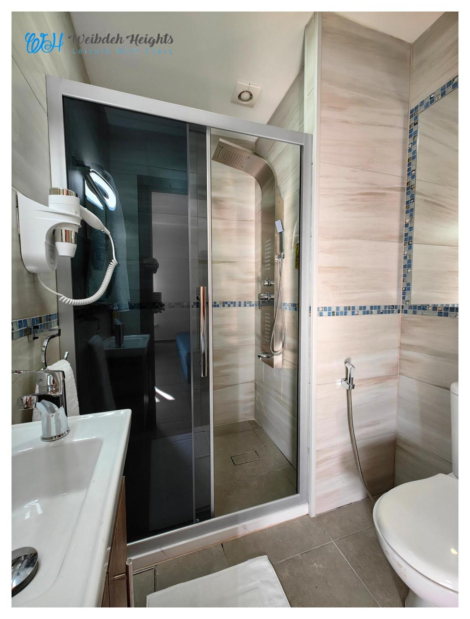 Weibdeh Heights Hotel Suites Amman Exterior foto
