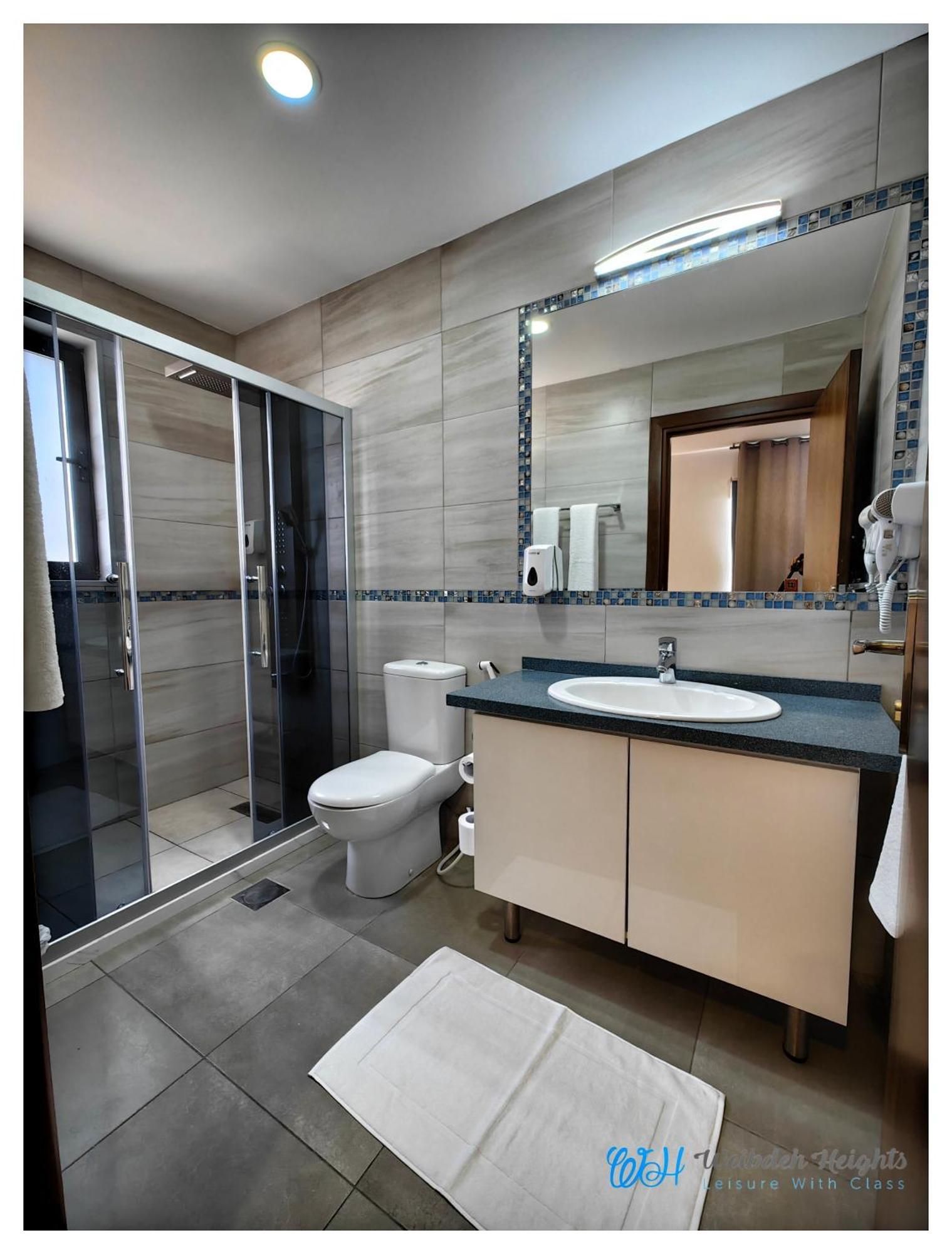 Weibdeh Heights Hotel Suites Amman Exterior foto